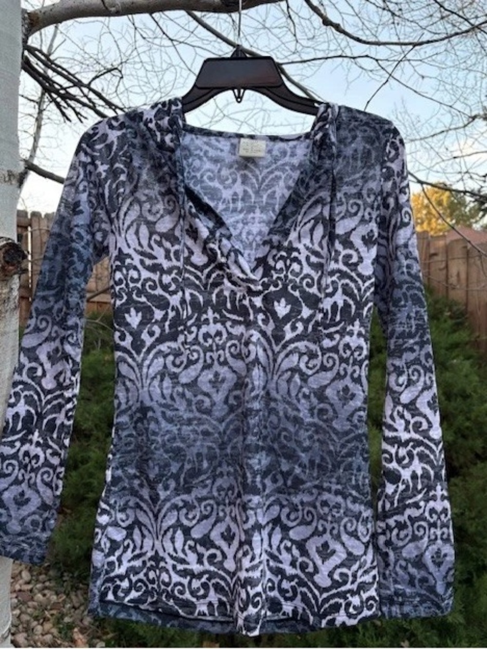 Marika Light Sports Hoodie Floral Print Burnout Fabric like new womenβs size S